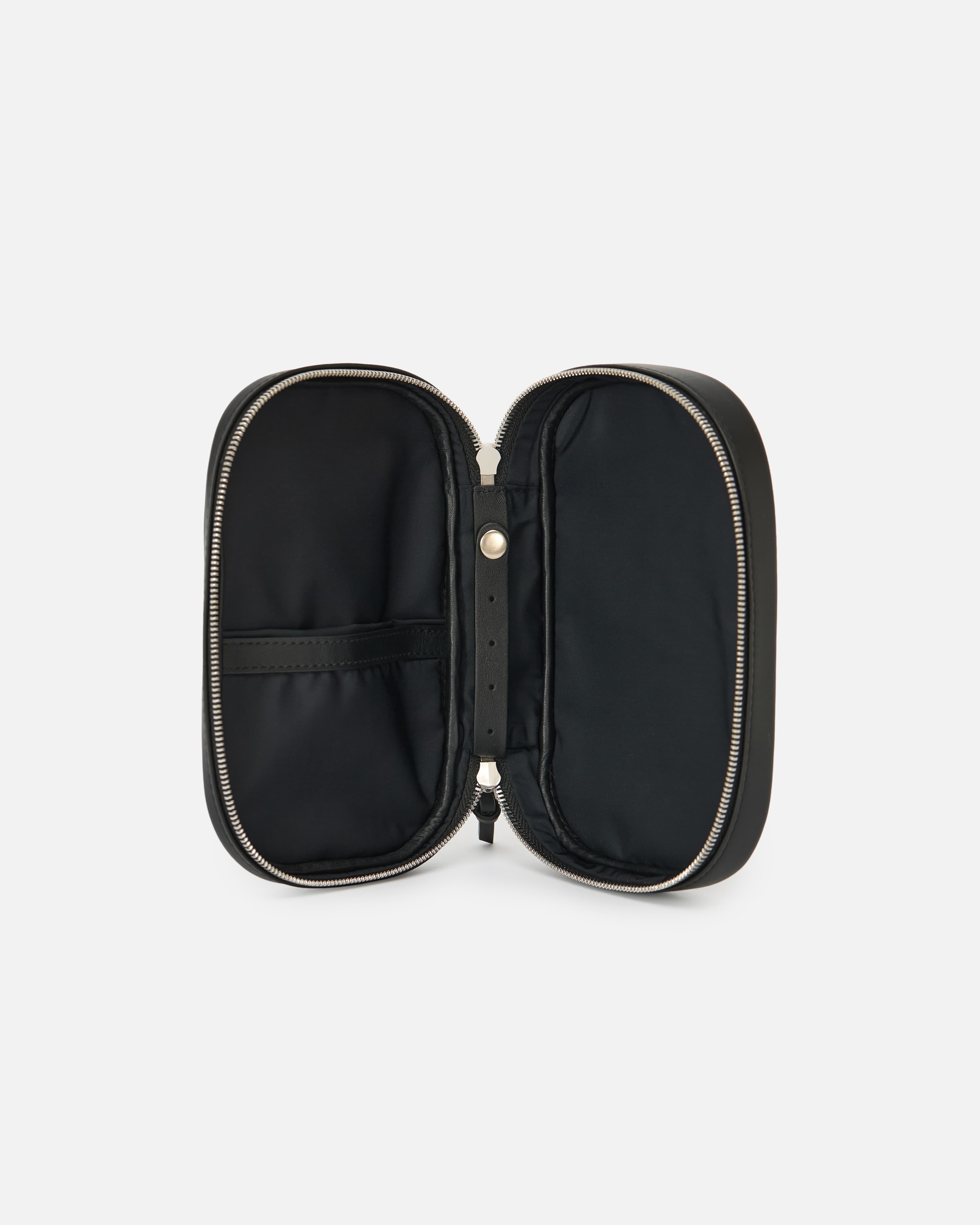 MAKE-UP POUCH BLACK