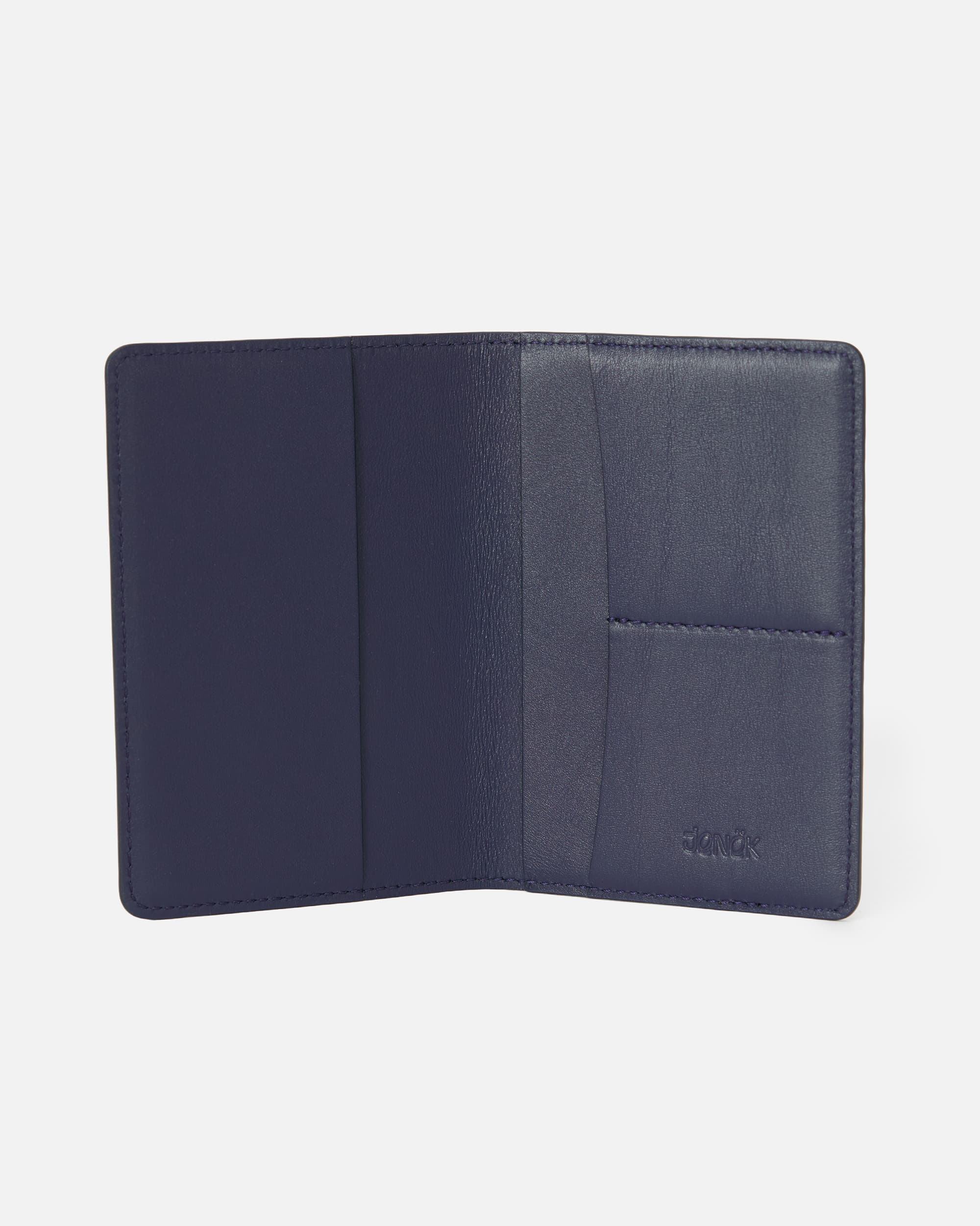 PASSPORT COVER COSMO