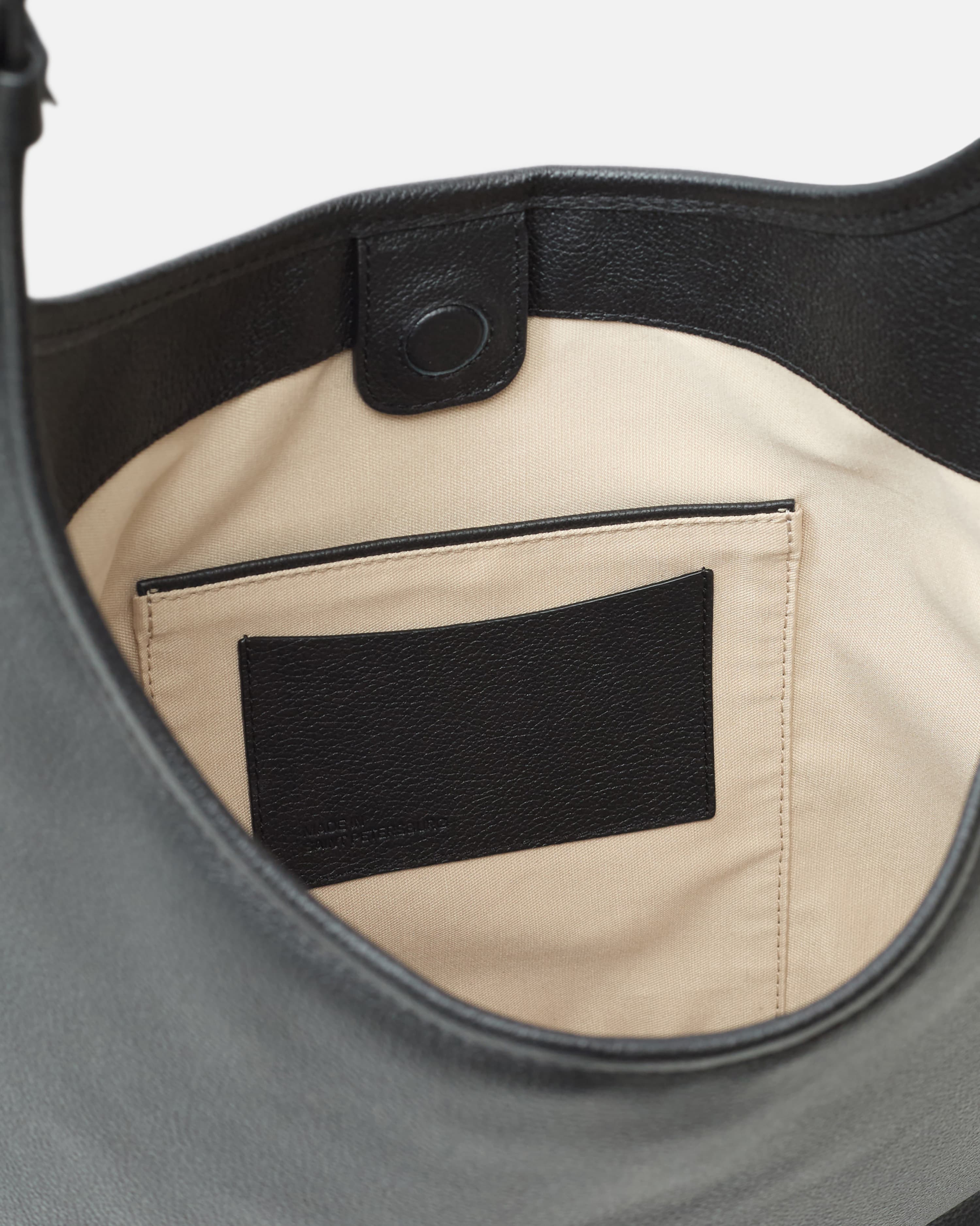 0EASE BLACK ( SILVER)