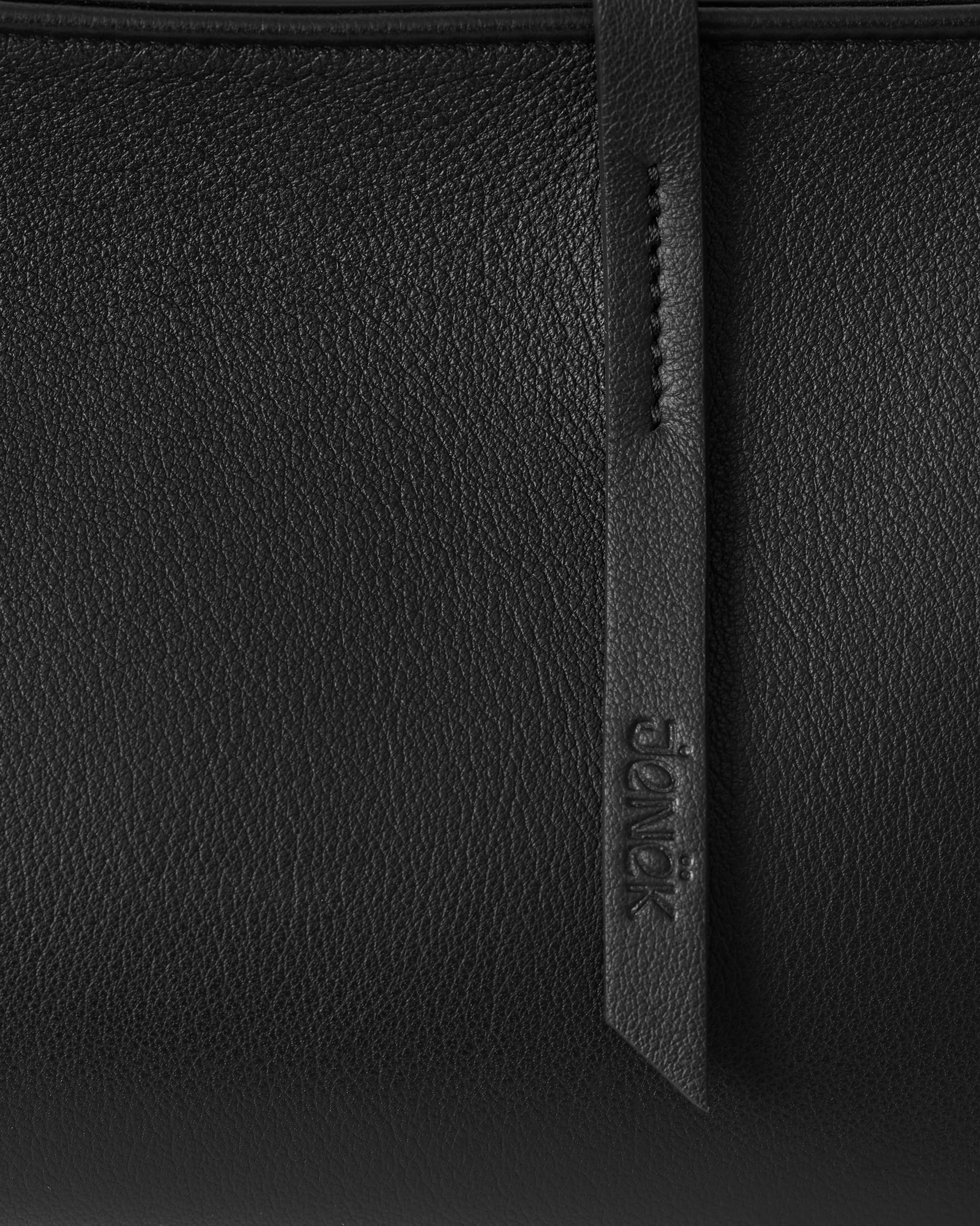 12.2STITCH MEDIUM BLACK