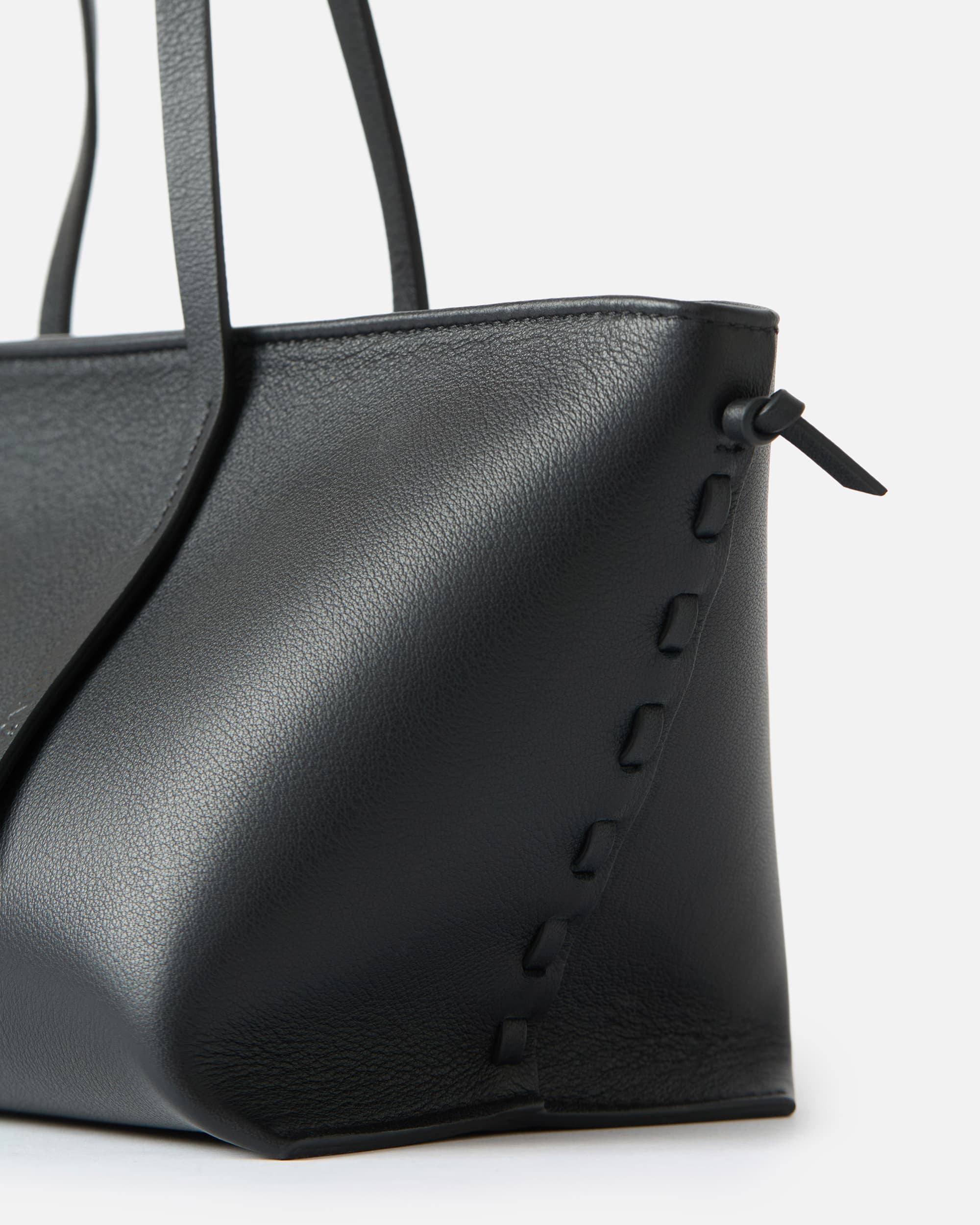 12.2STITCH MEDIUM BLACK